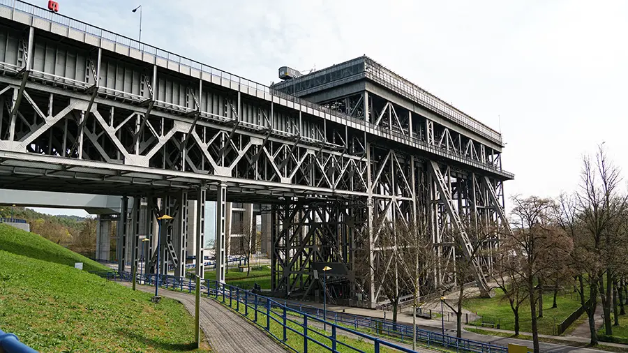 niederfinow-schiffshebewerk
